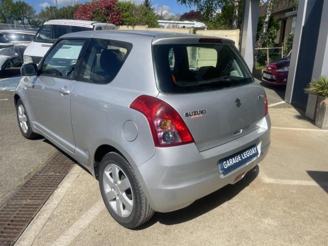 Suzuki Swift image 7