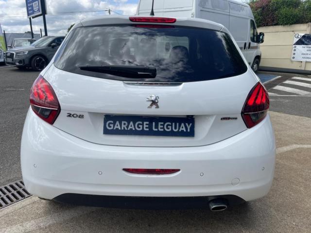 Peugeot 208 image 3