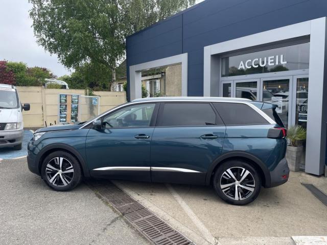 Peugeot 5008 image 2
