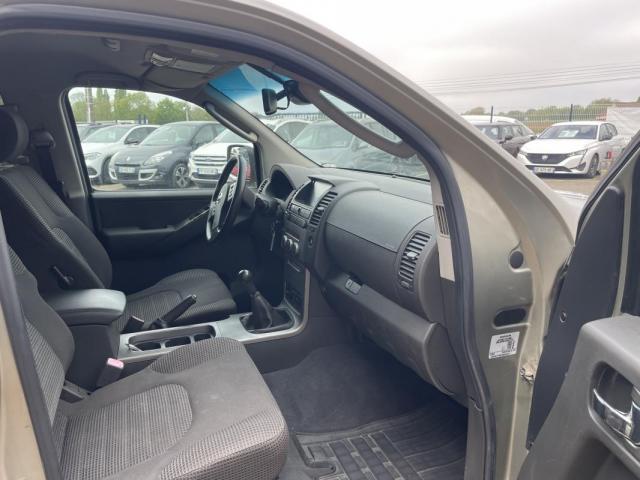 Nissan Pathfinder image 8