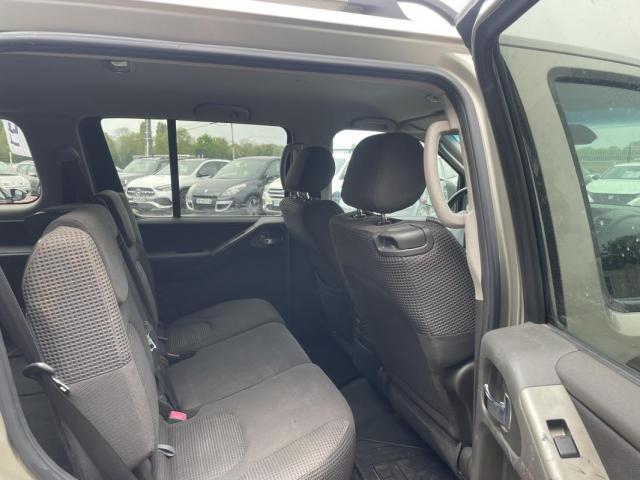 Nissan Pathfinder image 1