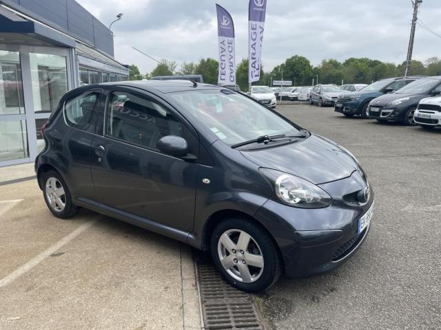 Toyota Aygo image 2