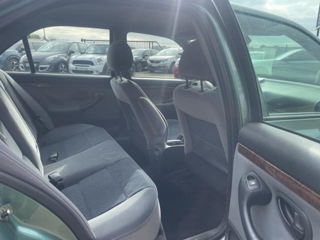 Peugeot 406 image 1