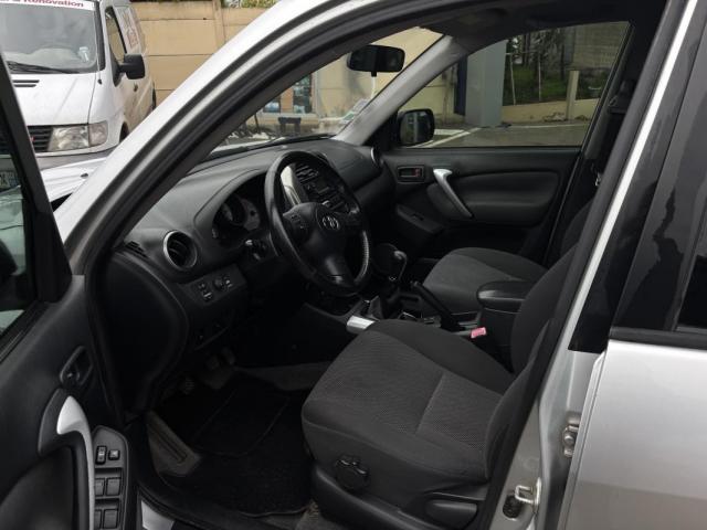 Toyota Rav4 image 3