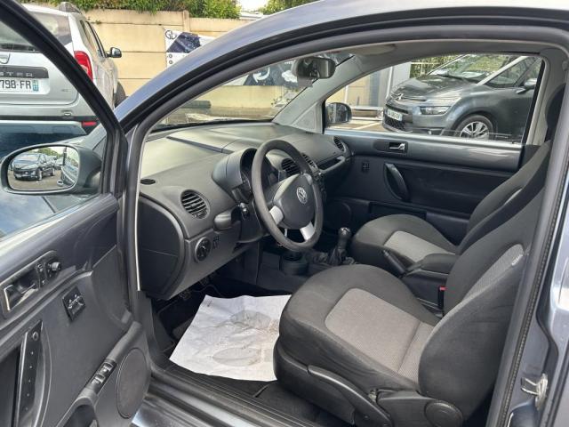 Volkswagen New Beetle image 1