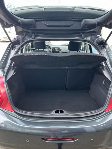 Peugeot 208 image 7