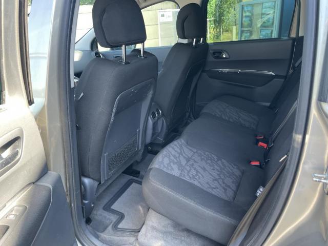 Peugeot 3008 image 2