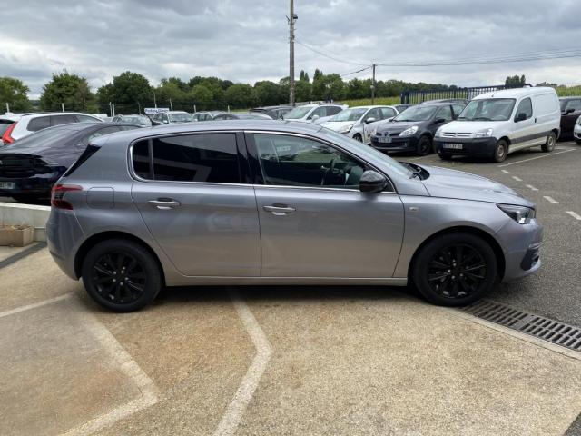 Peugeot 308 image 8