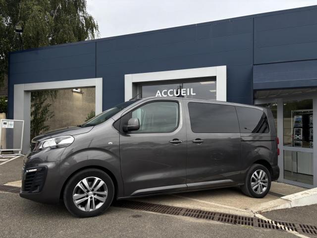 Peugeot Traveller image 2