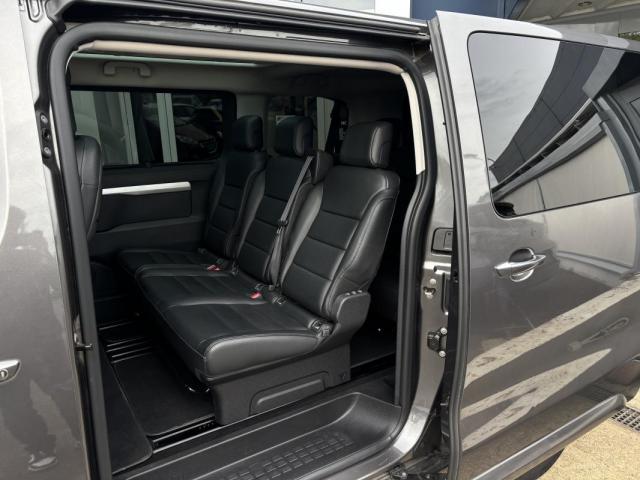 Peugeot Traveller image 5