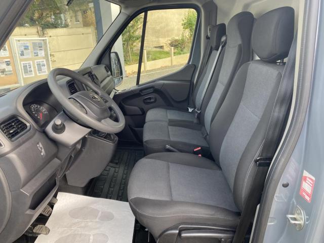 Nissan Interstar image 1