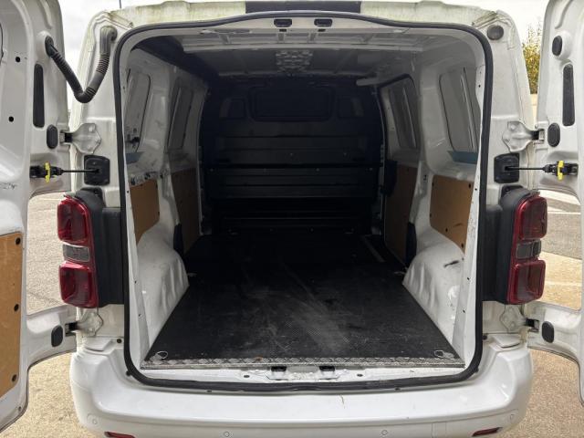 Peugeot Expert image 8