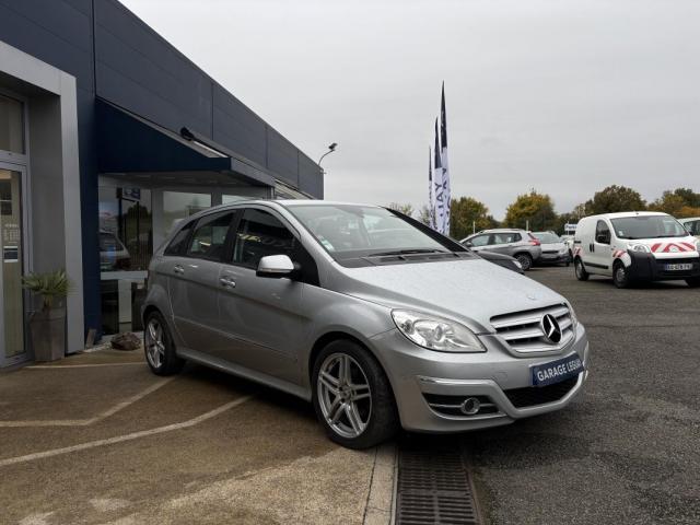 Mercedes Benz B 180 image 2