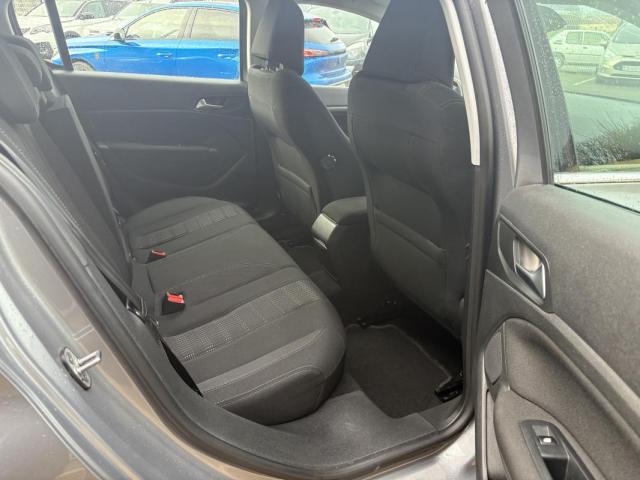 Peugeot 308 image 6