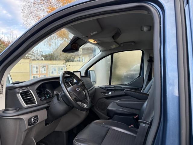Ford Transit Custom image 3
