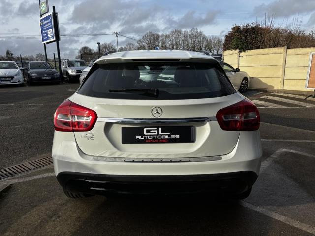 Mercedes Benz Gla image 6