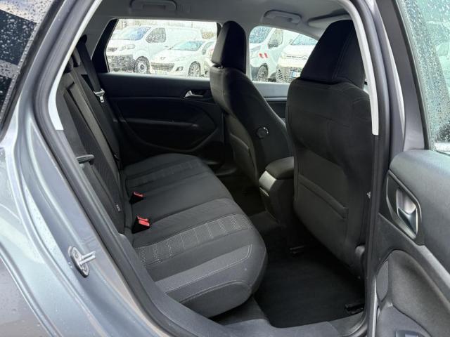 Peugeot 308 image 3