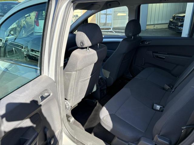 Opel Zafira image 3