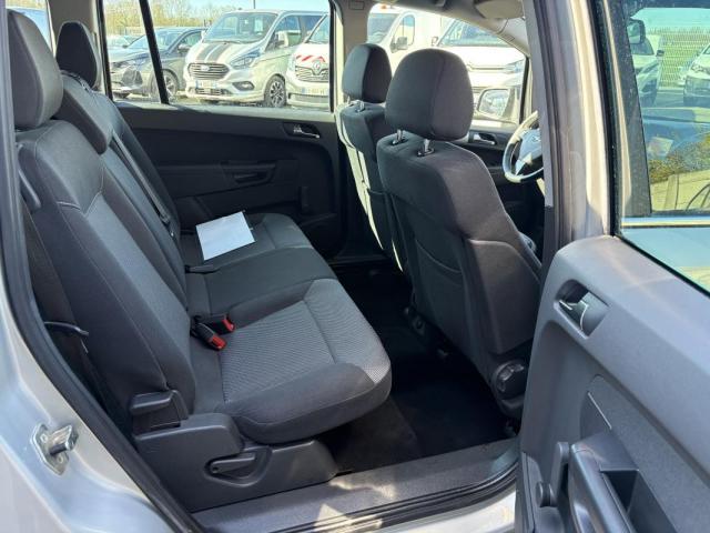 Opel Zafira image 4