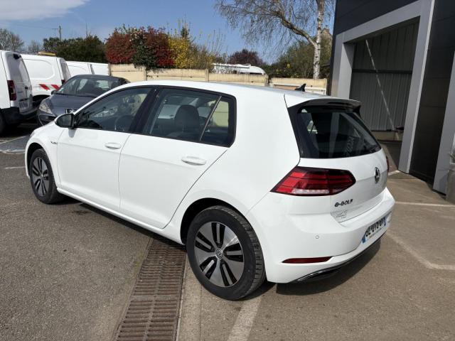 Volkswagen Golf image 2