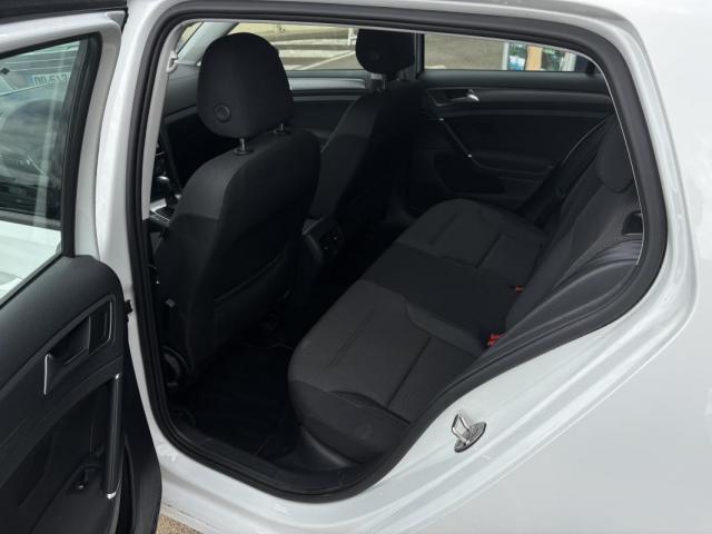Volkswagen Golf image 3