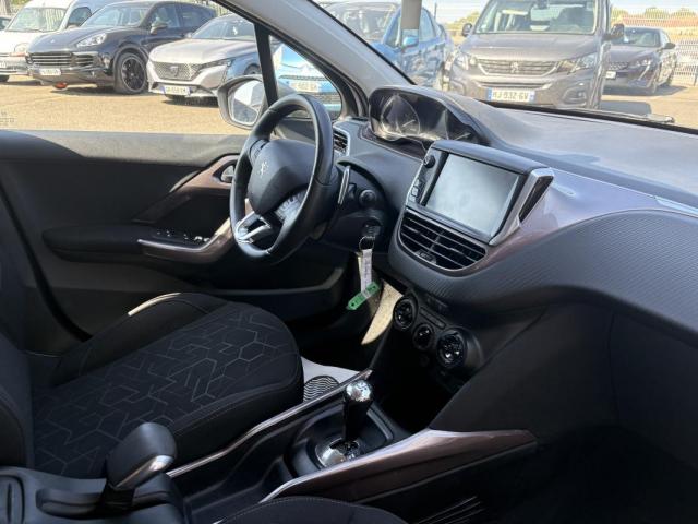 Peugeot 2008 image 1