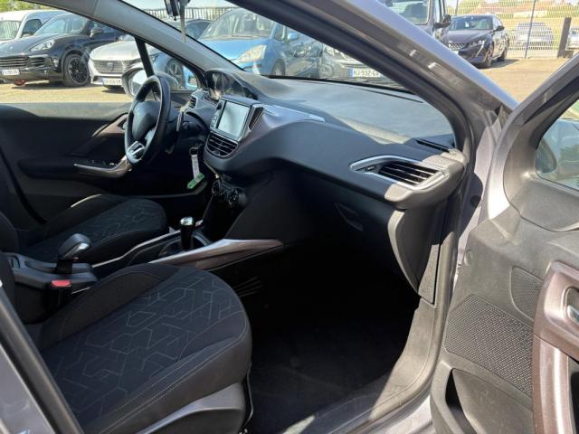 Peugeot 2008 image 9