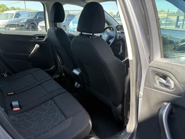 Peugeot 2008 image 2
