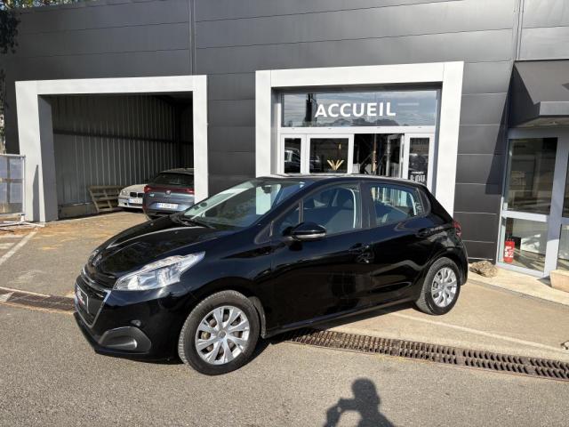 Peugeot 208 image 2