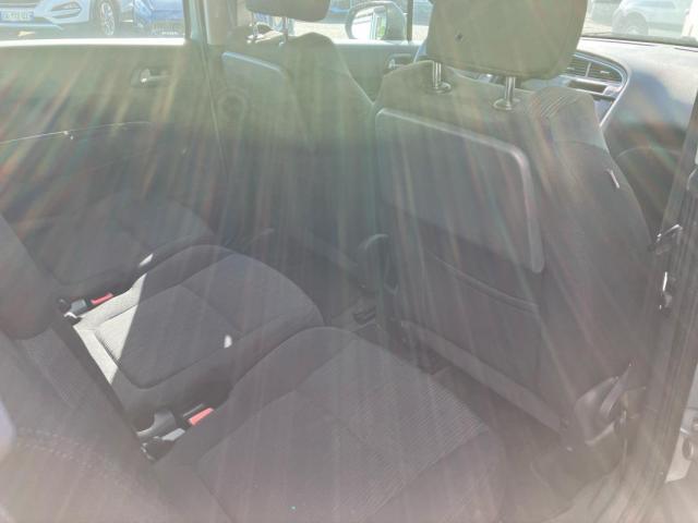 Peugeot 5008 image 4
