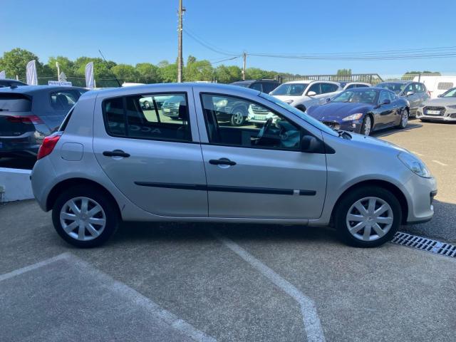 Renault Clio image 1