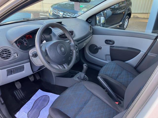 Renault Clio image 9