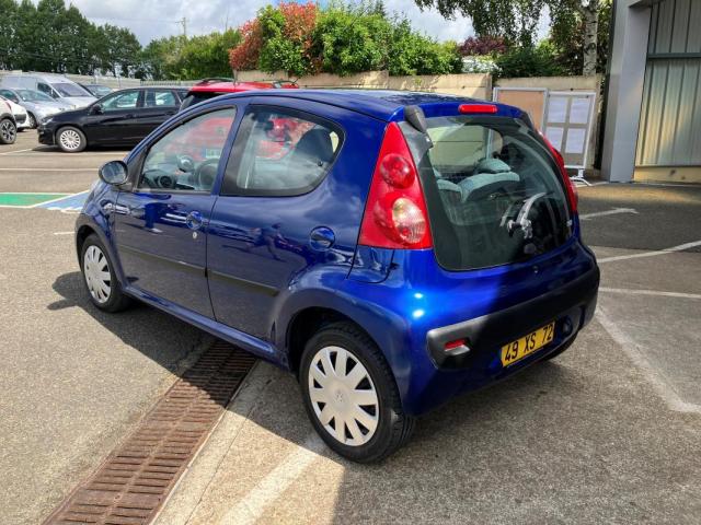 Peugeot 107 image 5