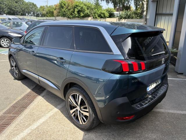 Peugeot 5008 image 2