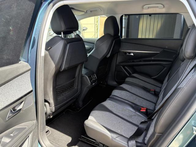 Peugeot 5008 image 4