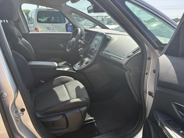 Renault Scénic image 2