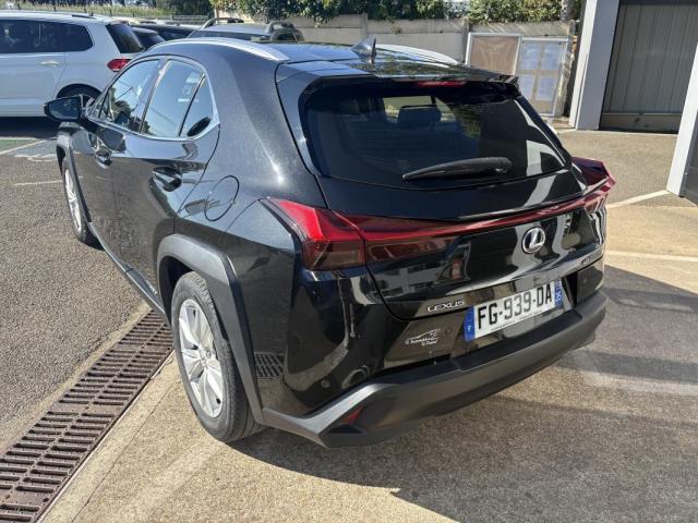 Lexus Ux image 9
