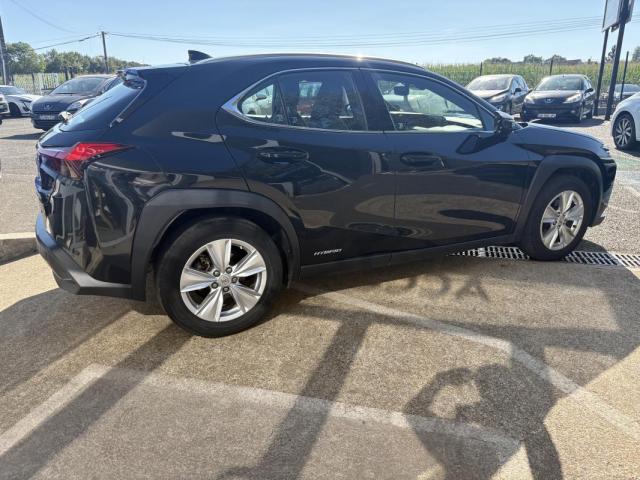 Lexus Ux image 1