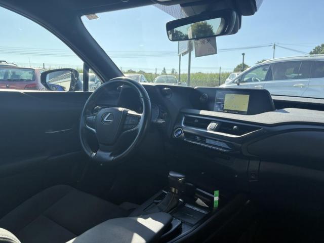 Lexus Ux image 6