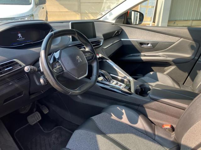 Peugeot 3008 image 3