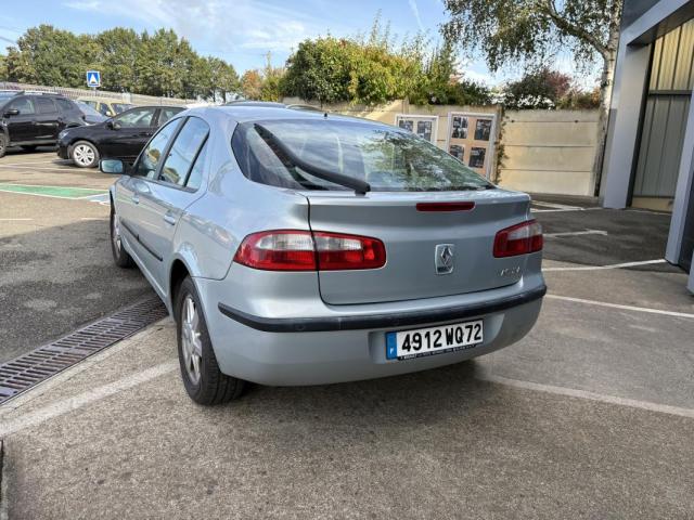 Renault Laguna image 2