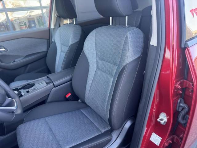 Nissan X-Trail image 9