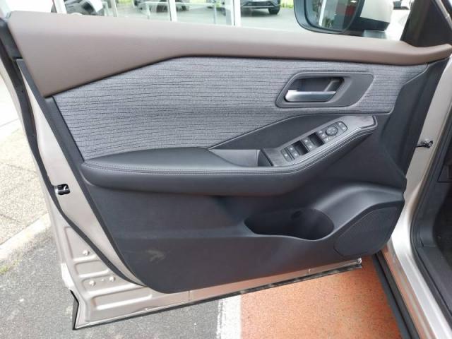 Nissan X-Trail image 4