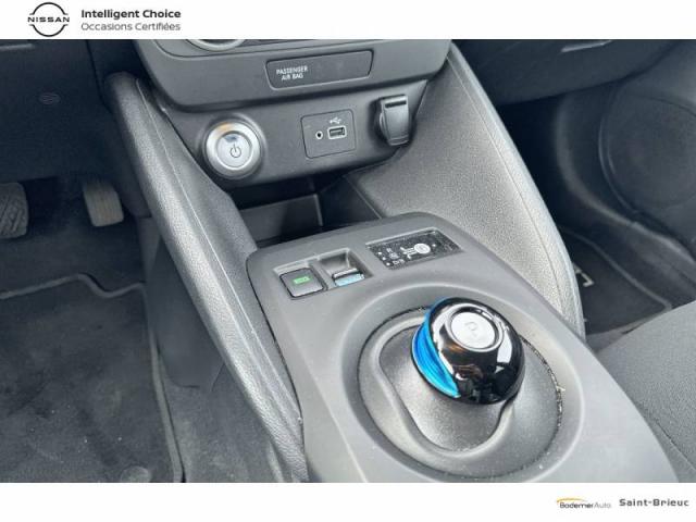Nissan Leaf image 2