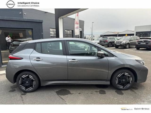 Nissan Leaf image 4
