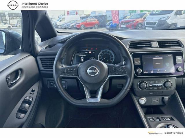 Nissan Leaf image 2