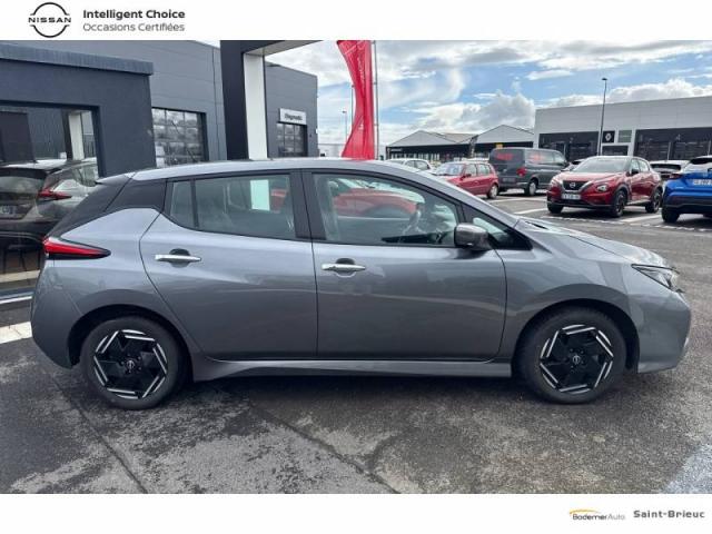 Nissan Leaf image 2