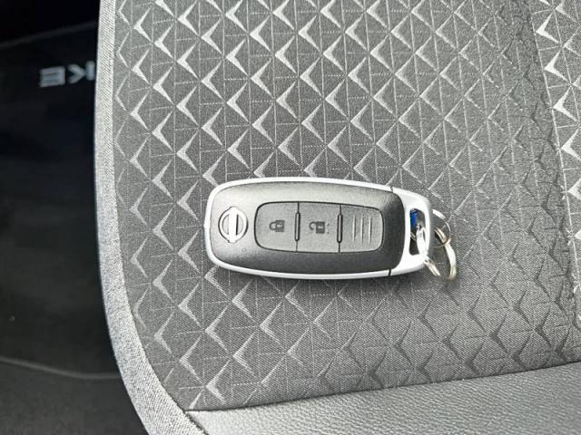 Nissan Juke image 7