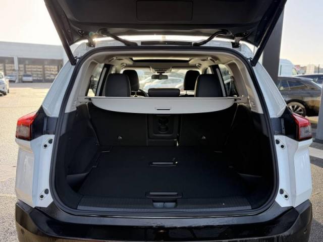 Nissan X-Trail image 2