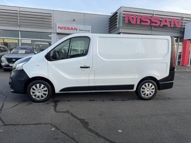 Nissan Nv300 image 1